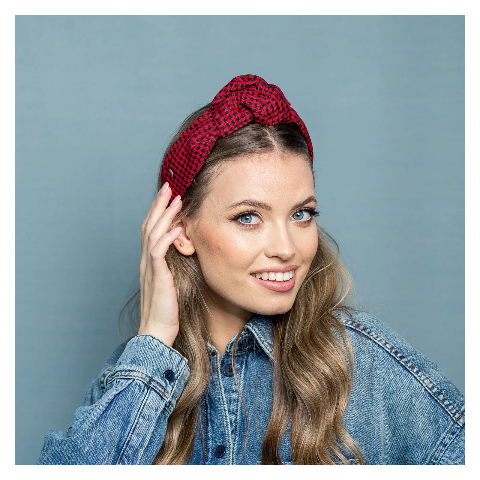 Opaska supeł w brązowo- beżową krateczkę handmade.