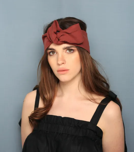 Opaska turban damski w kolorze terakota.