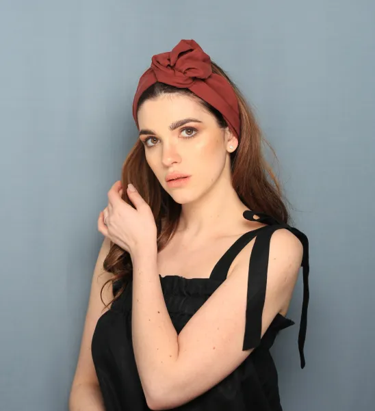 Opaska turban damski w kolorze terakota.