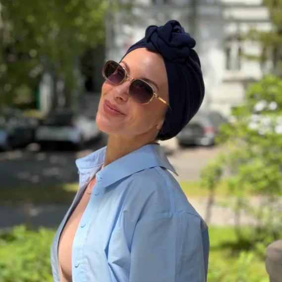 Turban z różą damski muślinowy głęboki granat