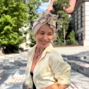 Turban z ozdobą damski muślinowy piaskowy beż