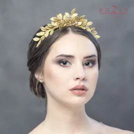 Korona ślubna z greckimi listkami i kryształkami.