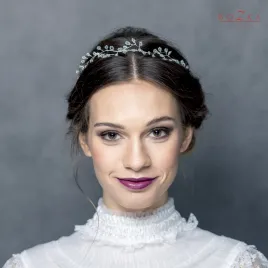 Opaska ślubna na druciku w postaci gałązki.