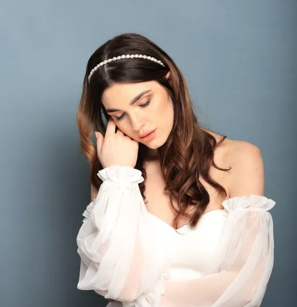 Ozdoba ślubna do włosów- opaska z perłami słodkowodnymi.